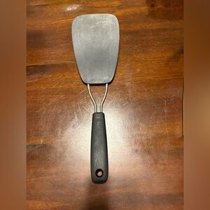 OXO Good Grips Nylon Flexible Turner – Non-Stick Safe Spatula